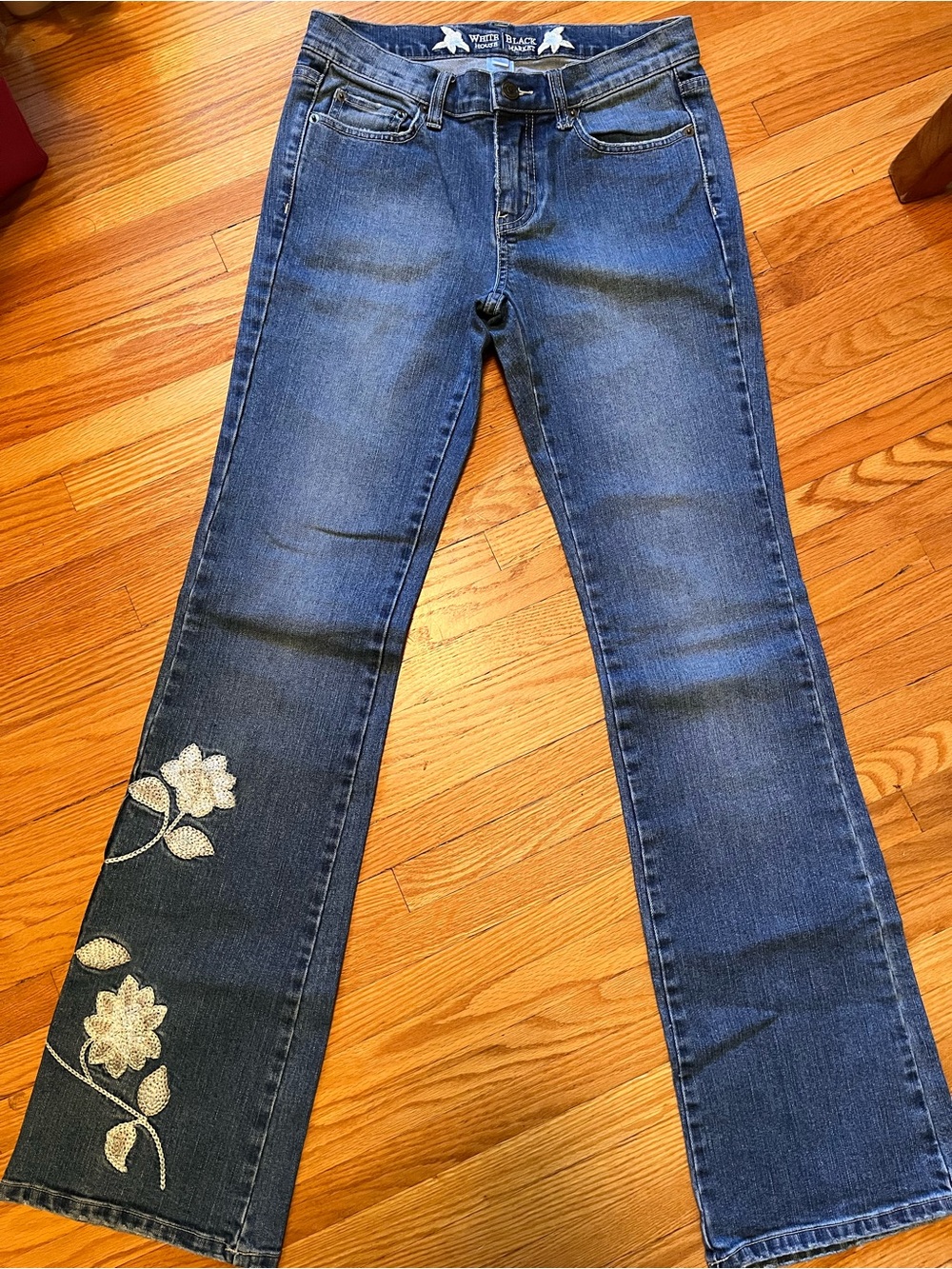 WHBM medium wash embroidery embellished bootcut jeans size 4